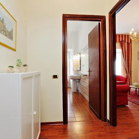 Merulana City Center Apartmán